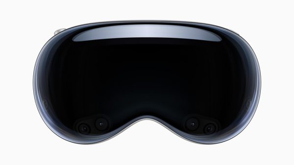 Apple’s official showcase and release of the Vision Pro. The lens is composed of a 3D-formed laminated glass with a lightweight, curved aluminum frame. 