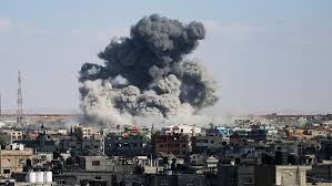 Israeli military hits targets in southern Gaza after Israel rejects Hamas ceasefire deal(AFP/Getty Images). 