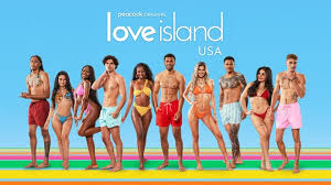 The contestants of Love Island Season 7 pose together.