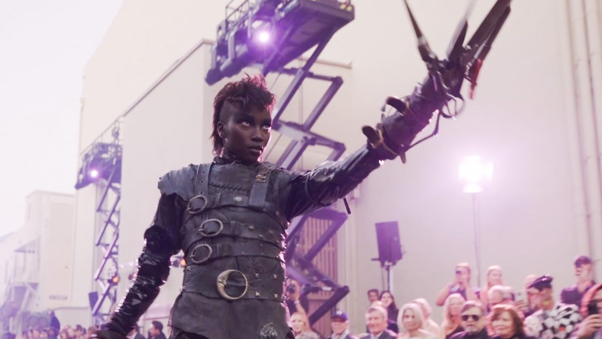 Supermodel Anok Yai as Edward Scissorhands during Vogue World 2025, designed by Colleen Atwood.